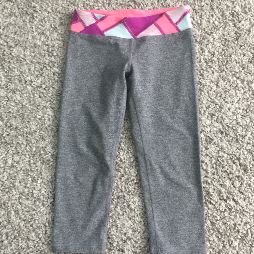 Gray Ivivva Crops